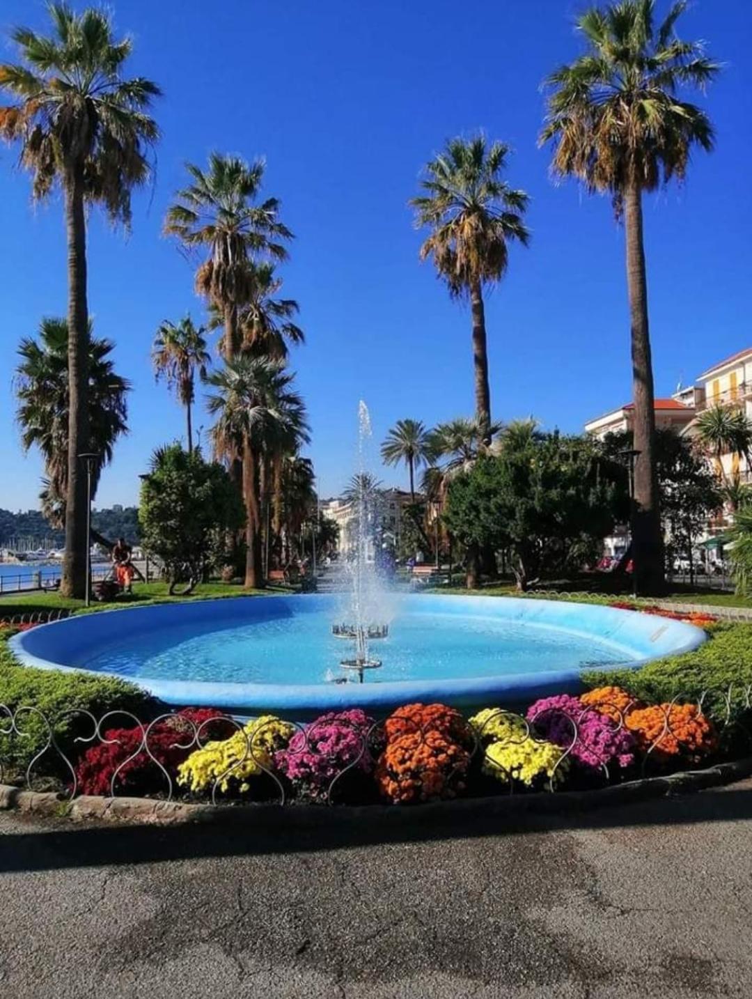 Casa Atena, Spaziosa, Romantica Con Idromassaggio Privato Varazze Extérieur photo