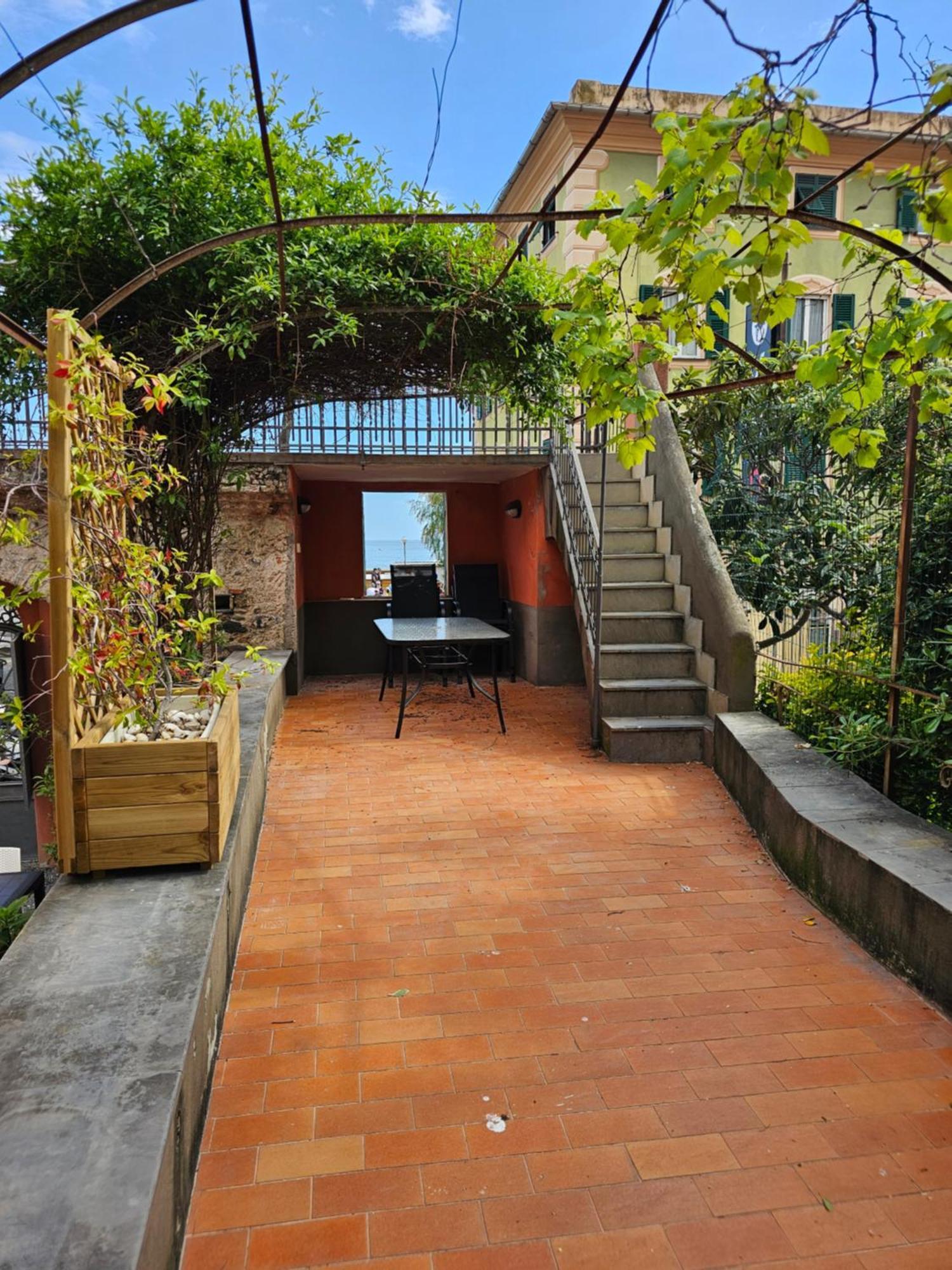 Casa Atena, Spaziosa, Romantica Con Idromassaggio Privato Varazze Extérieur photo